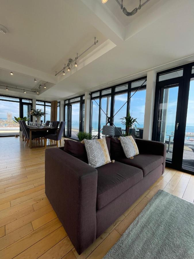 Riviera Apartments: Stylish Penthouses With Panoramic Coastal Views Apartment *