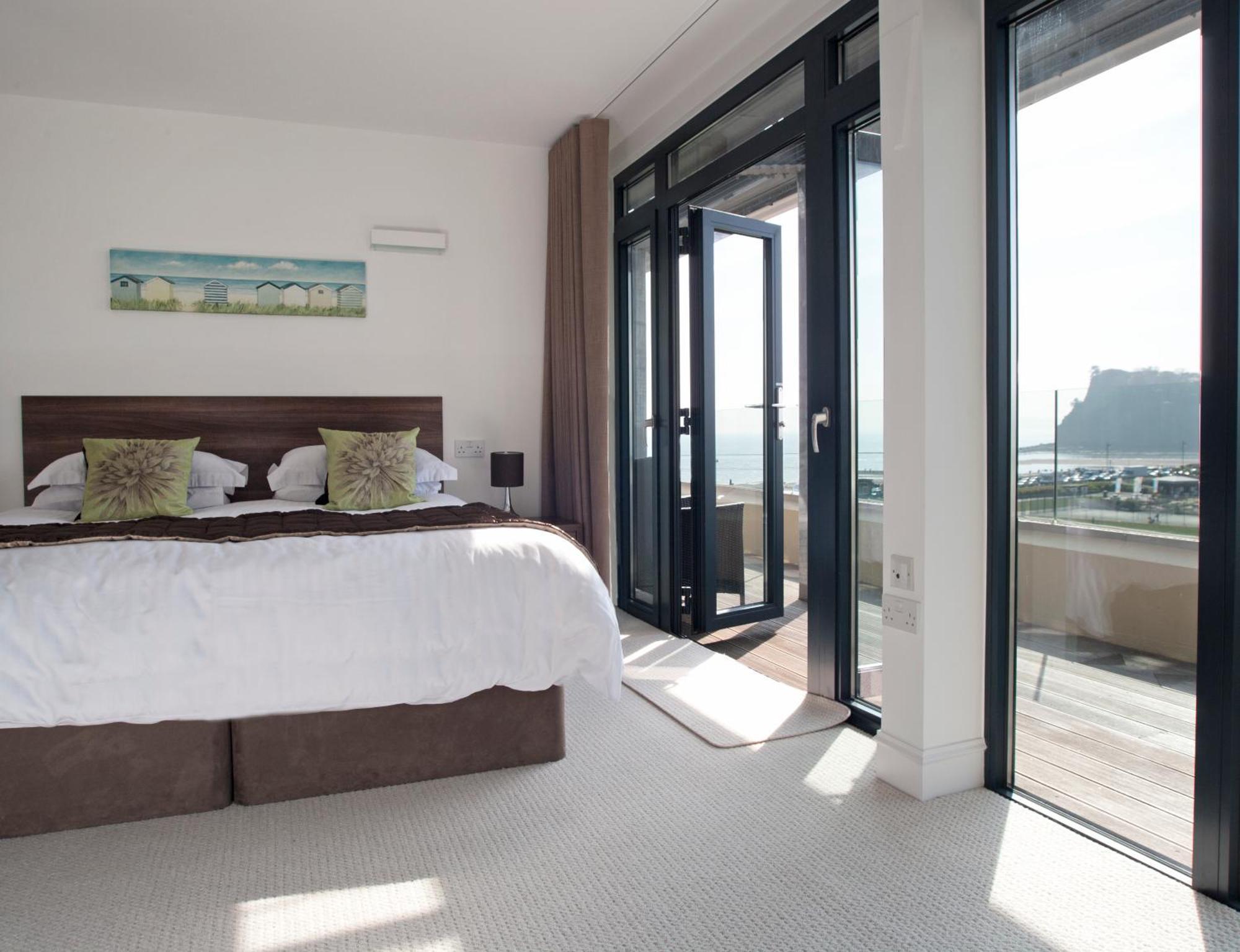 Apartment Riviera Apartments: Stylish Penthouses With Panoramic Coastal Views *